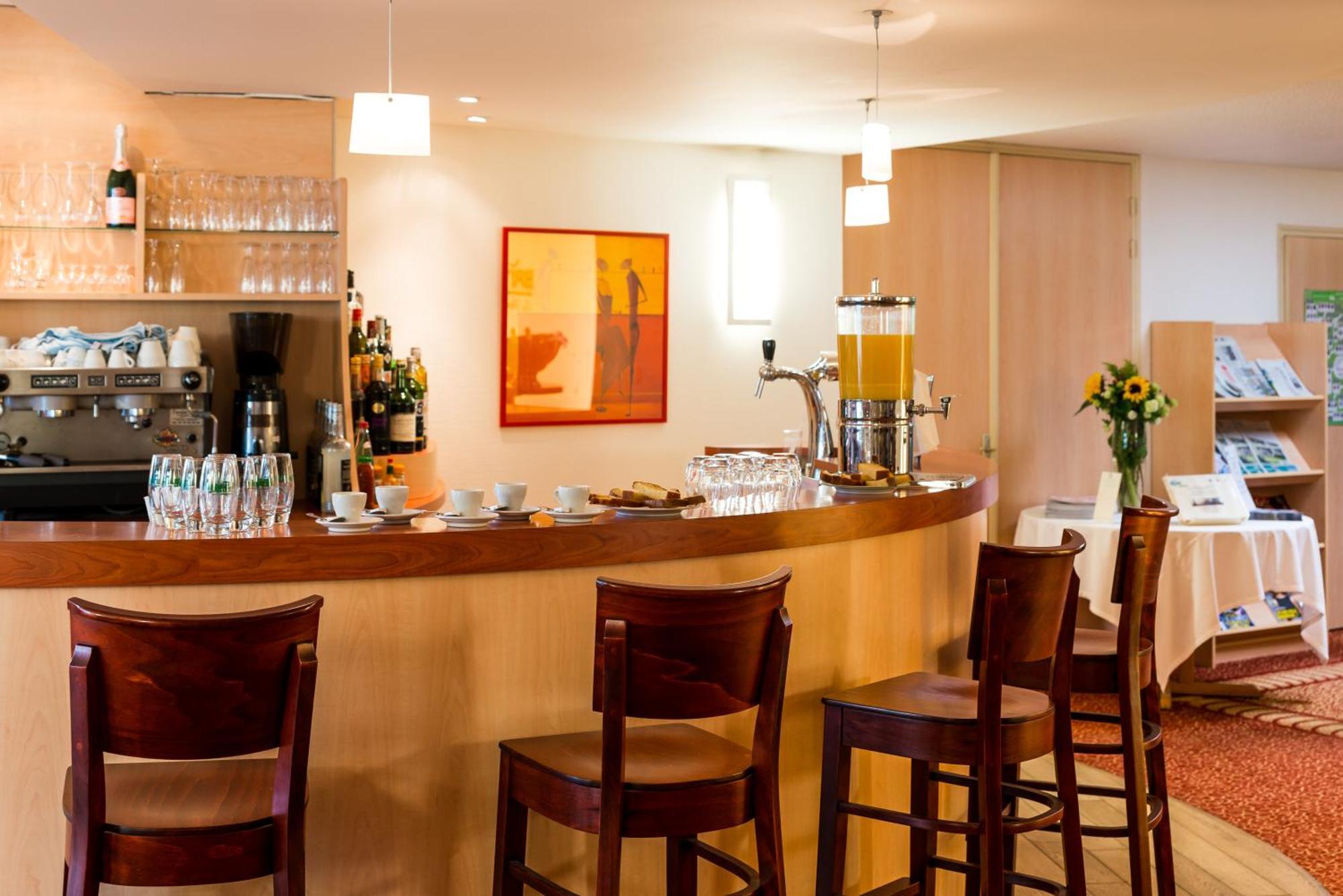 Brit Hotel Rennes Cesson Екстер'єр фото