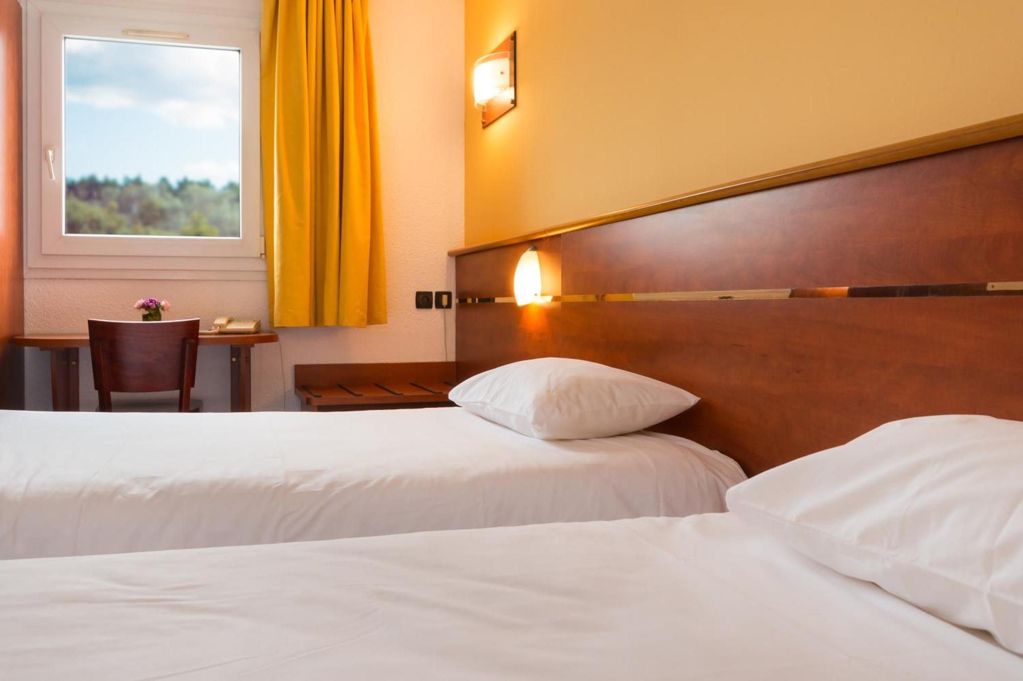 Brit Hotel Rennes Cesson Екстер'єр фото
