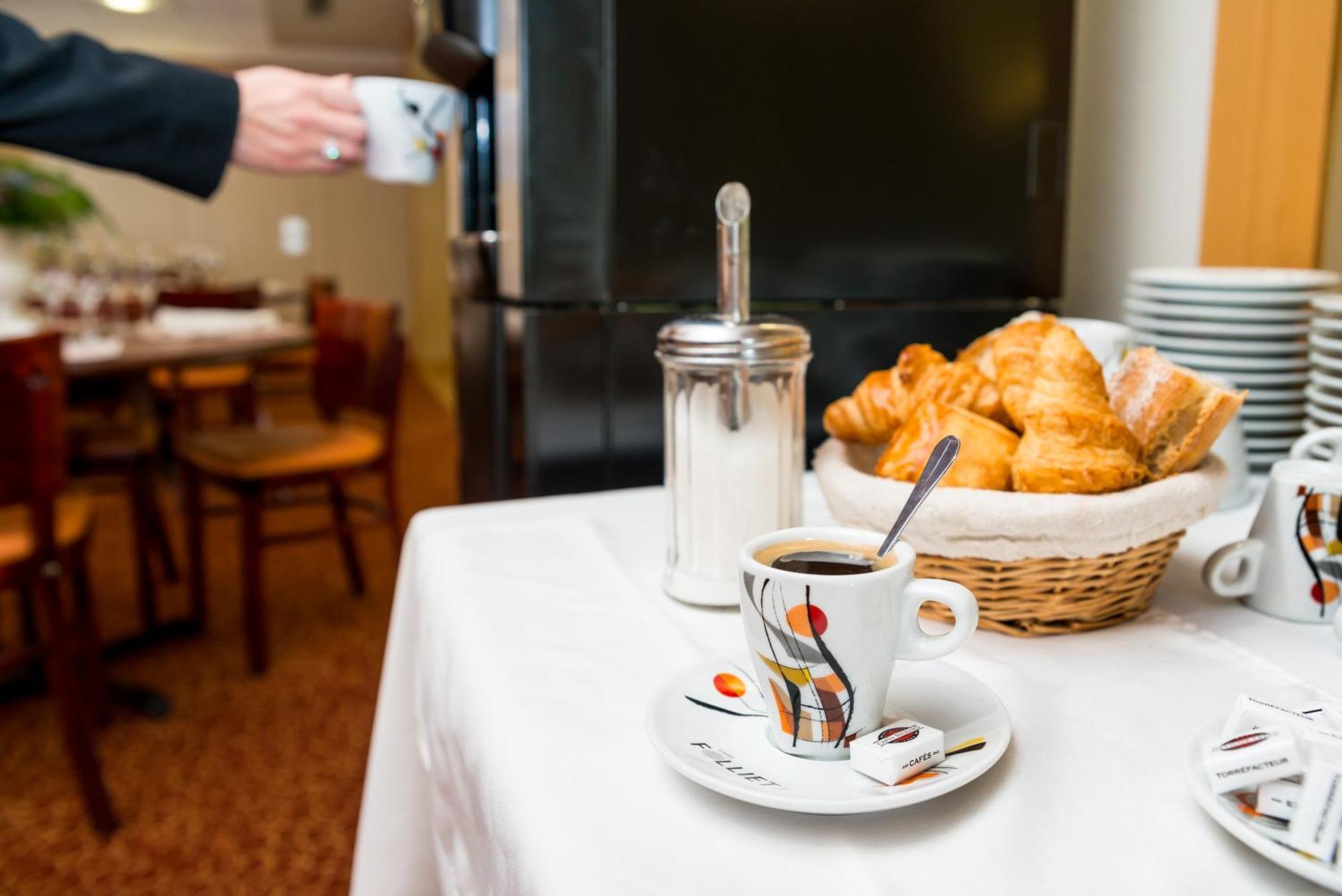 Brit Hotel Rennes Cesson Екстер'єр фото