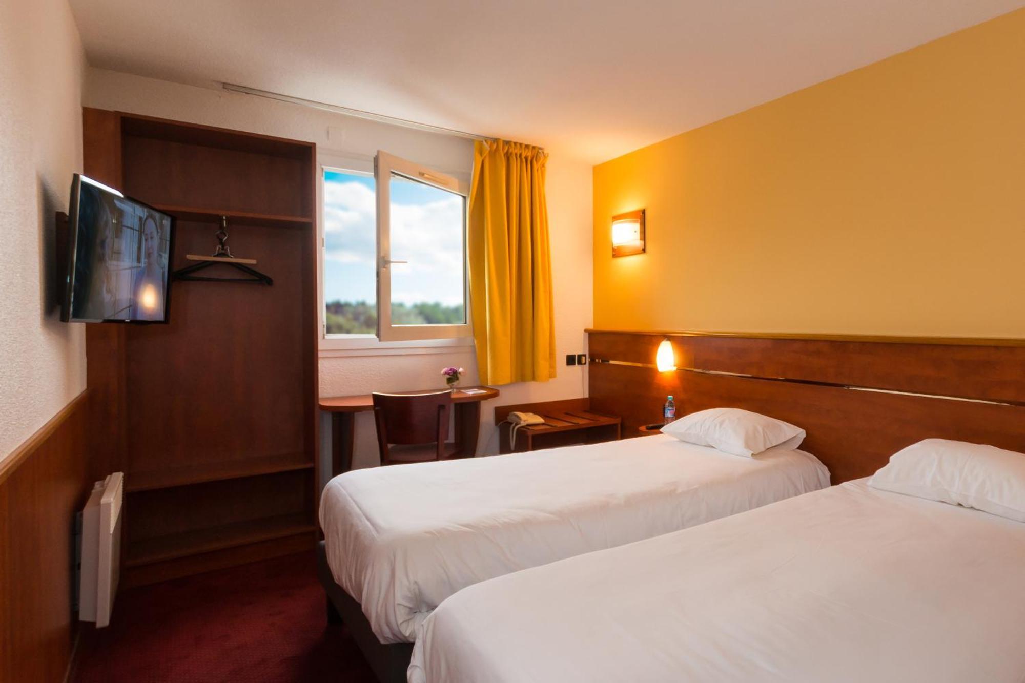 Brit Hotel Rennes Cesson Екстер'єр фото